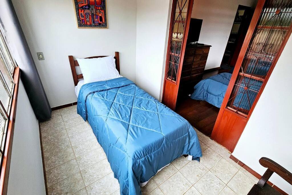 Villa Casa Dos Coelhos, 750M Do Centro, Ate 12 Pessoas Tiradentes Exterior foto